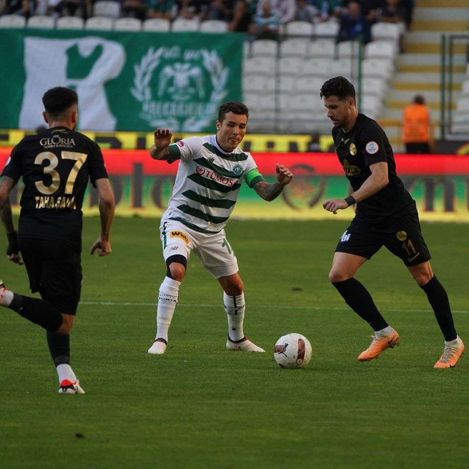 من المواجهة