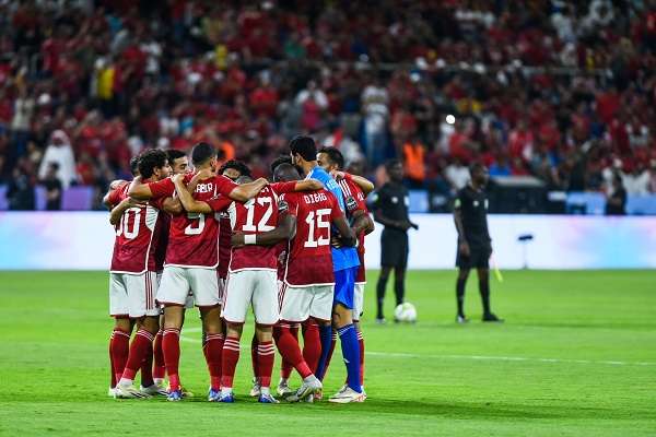 لاعبو الأهلي