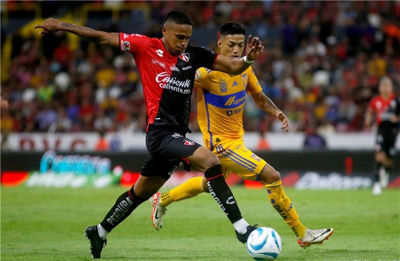 من مباراة أطلس وتيجريس أونال