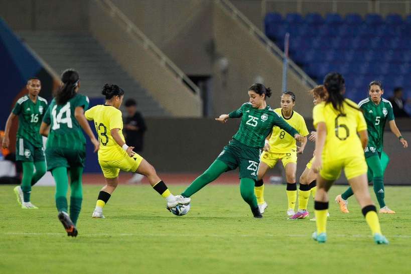 من لقاء السعودية وماليزيا