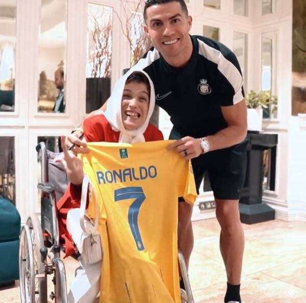 كريستيانو بصحبة فاطمة حمامي