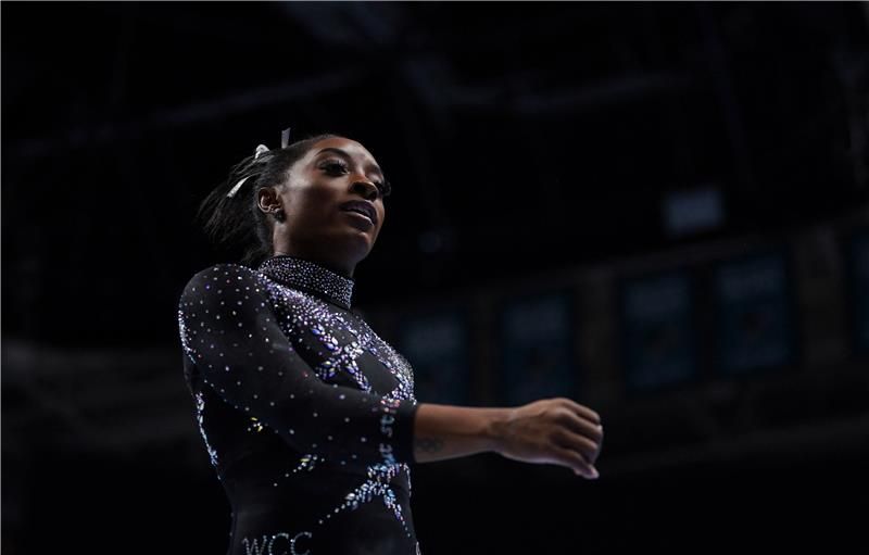 سيمون بايلز