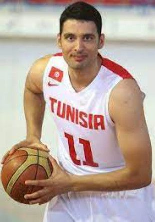 مختار غيازة