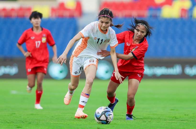 من لقاء بوتان ولاوس