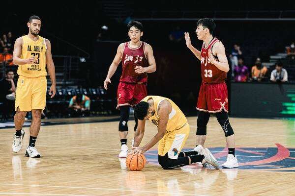 من لقاءات الاهلي