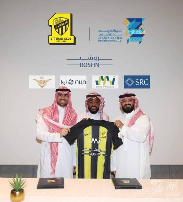 مهند الشنقيطي بعد تجديد عقده