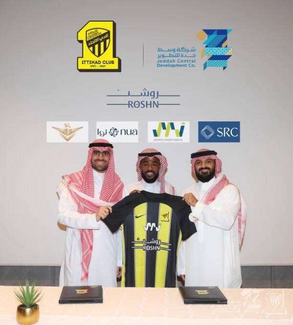 مهند الشنقيطي بعد تجديد عقده