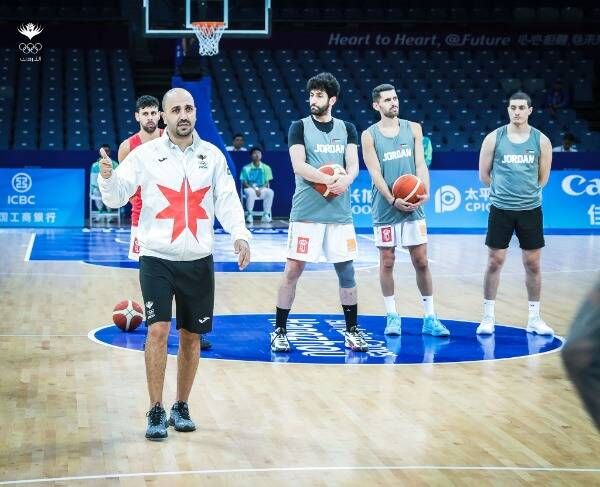 من تدريبات منتخب السلة في الصين
