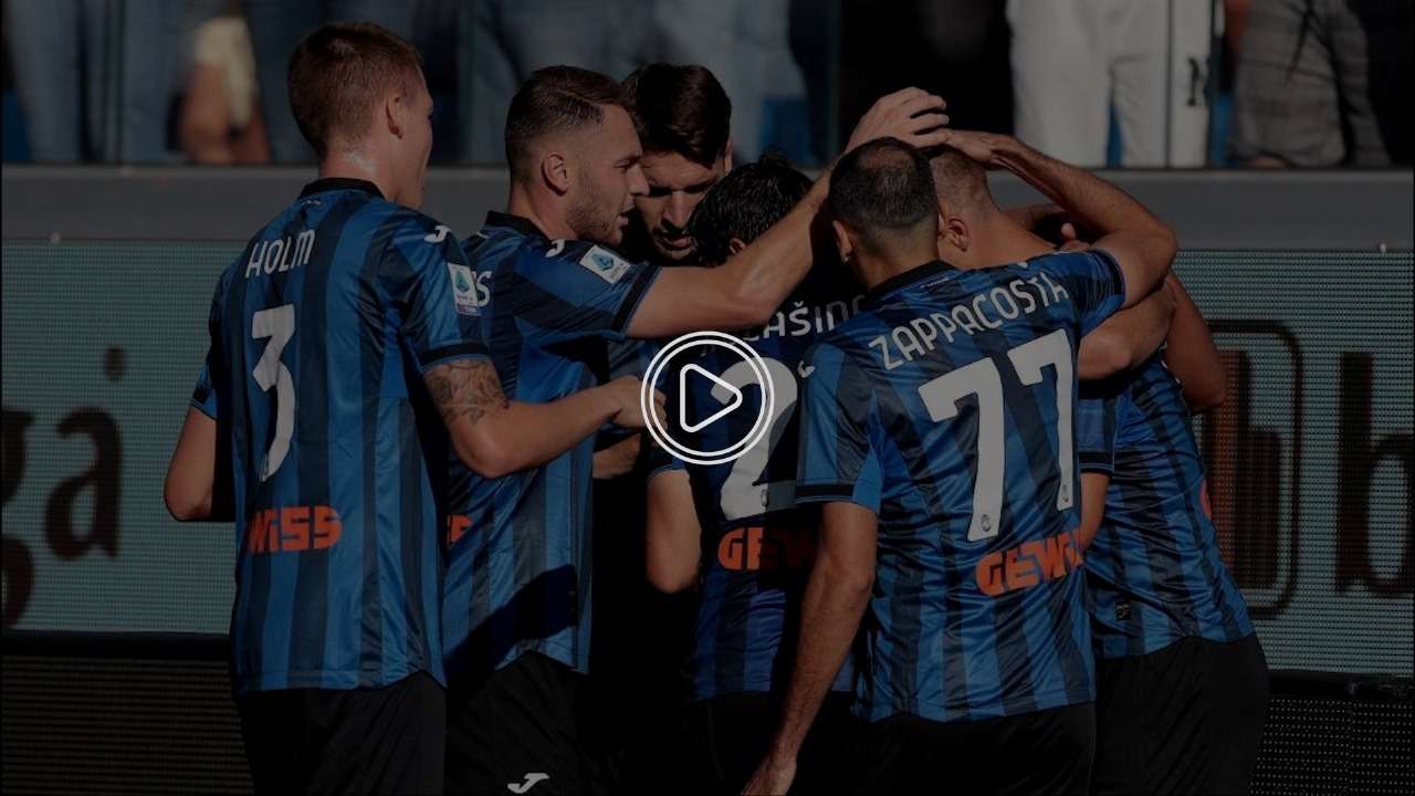 فرحة لاعبي أتالانتا