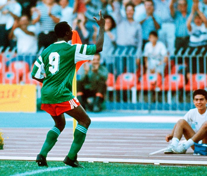 Roger-Milla-celebration-Italia-90