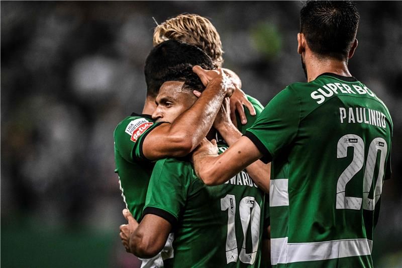 لاعبو سبورتينج لشبونة