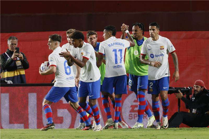 لاعبو برشلونة