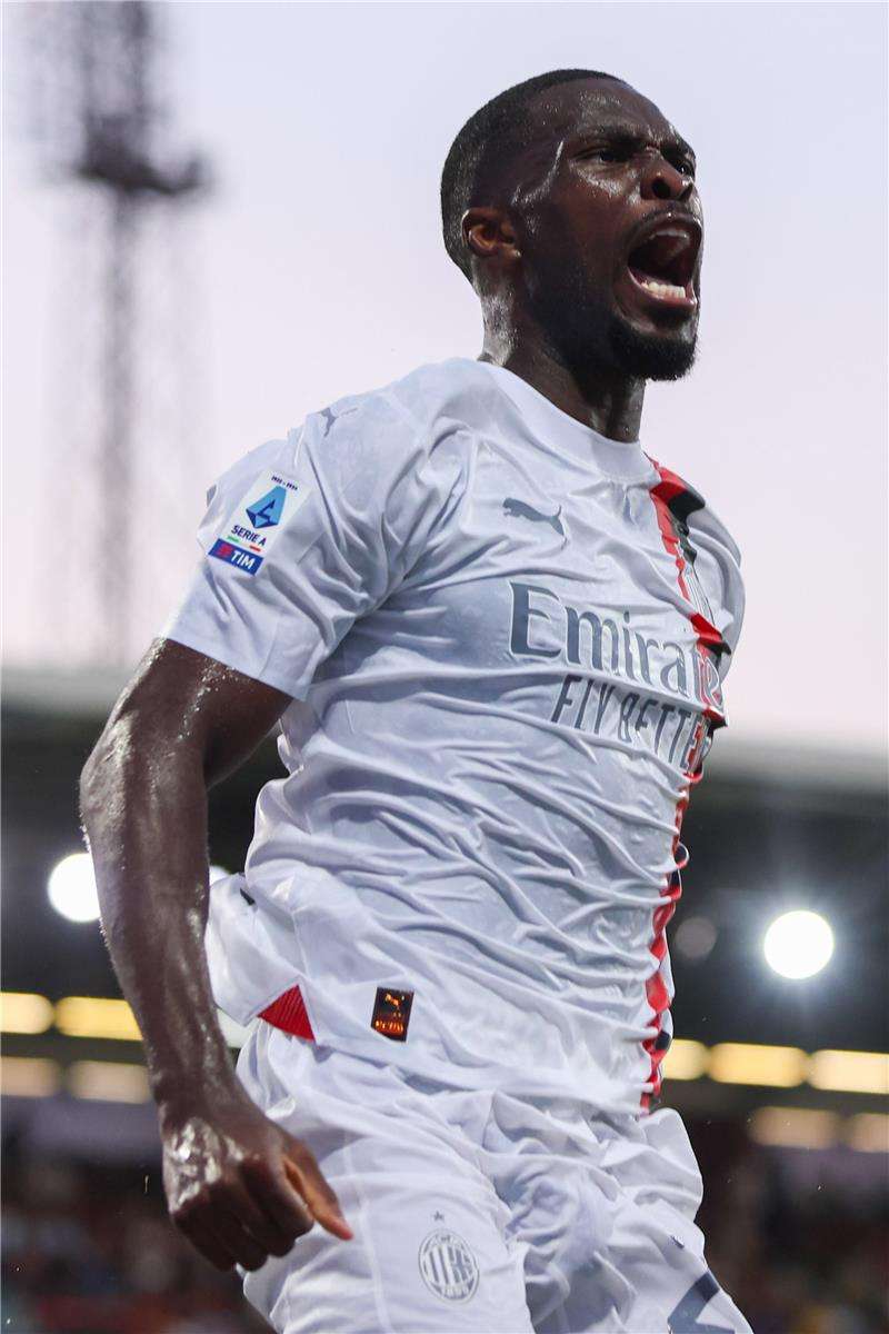 فيكايو توموري