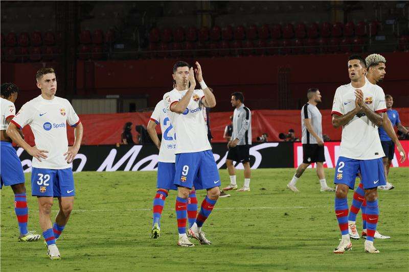 لاعبو برشلونة