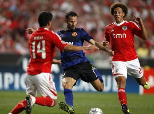 2011-09-14t210713z_01_jmr08_rtridsp_3_soccer-champions_reuters