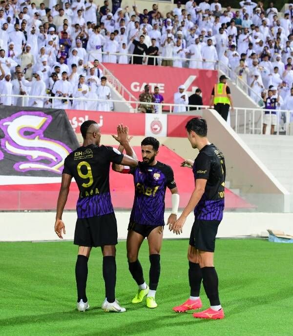 لاعبو العين