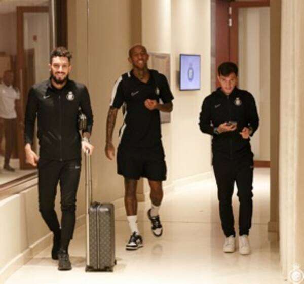 لاعبو النصر السعودي