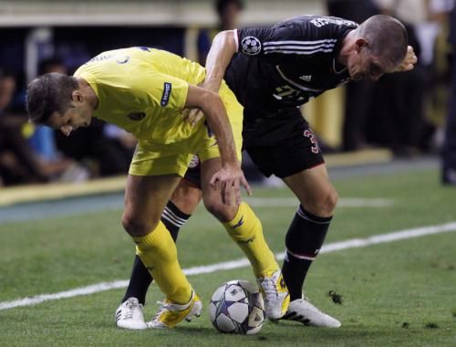 2011-09-14t212525z_01_mad722_rtridsp_3_soccer-champions_reuters