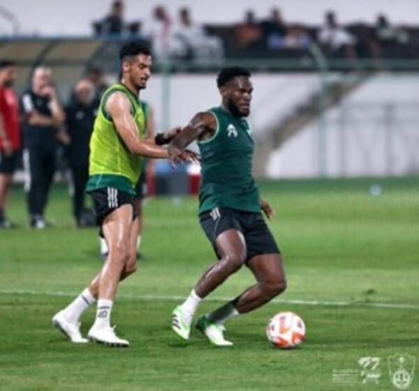 جانب من تدريبات الفريق