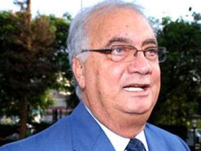 رئيس الاتحاد المصري سمير زاهر