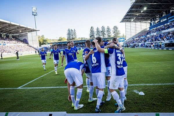 من اللقاء (نقلا عن حساب دارمشتات على تويتر)