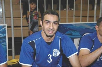 احد نجوم المنتخب حسن ضاحي