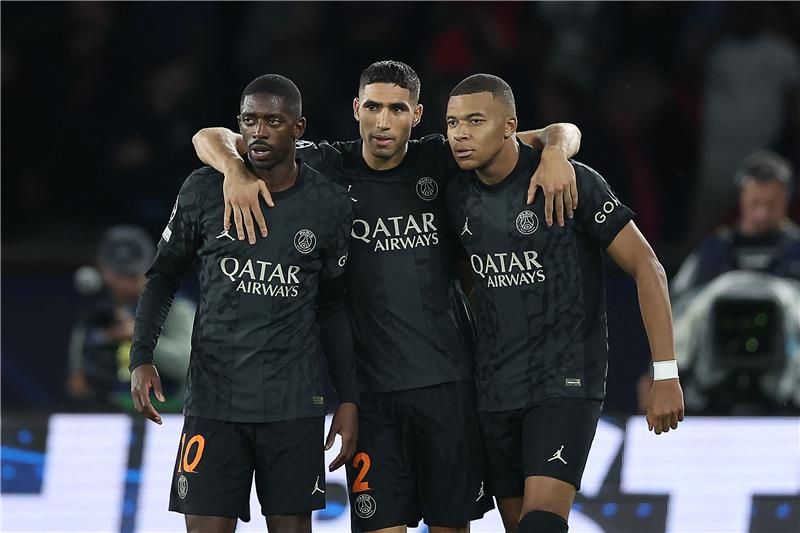 لاعبو باريس سان جيرمان