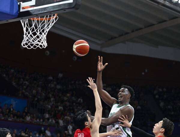 من السباقات