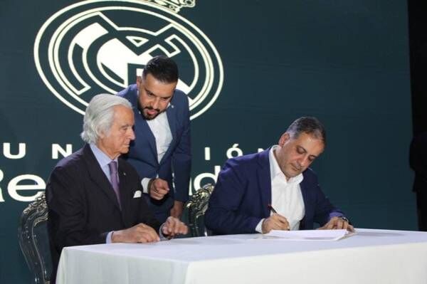 من مراسم الافتتاح