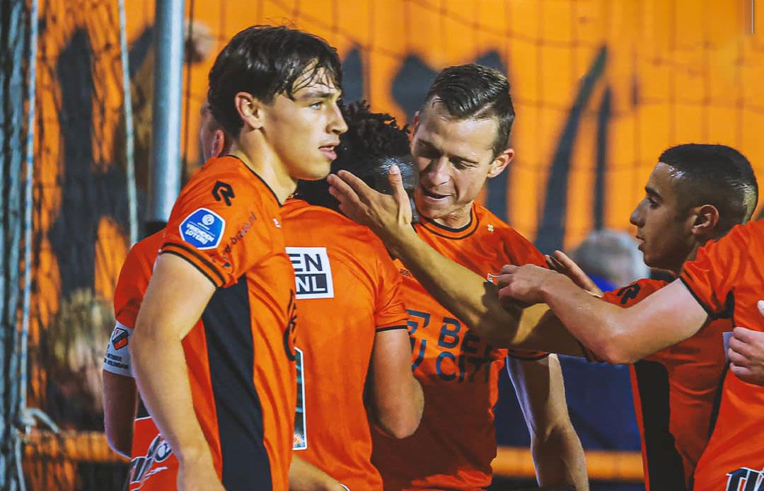 فرحة لاعبي فوليندام