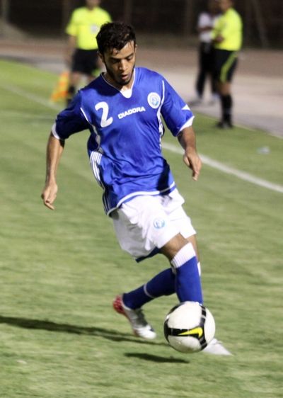 راشد الحوطي خلال مشاركته مع فريق البسيتين بكأس الملك