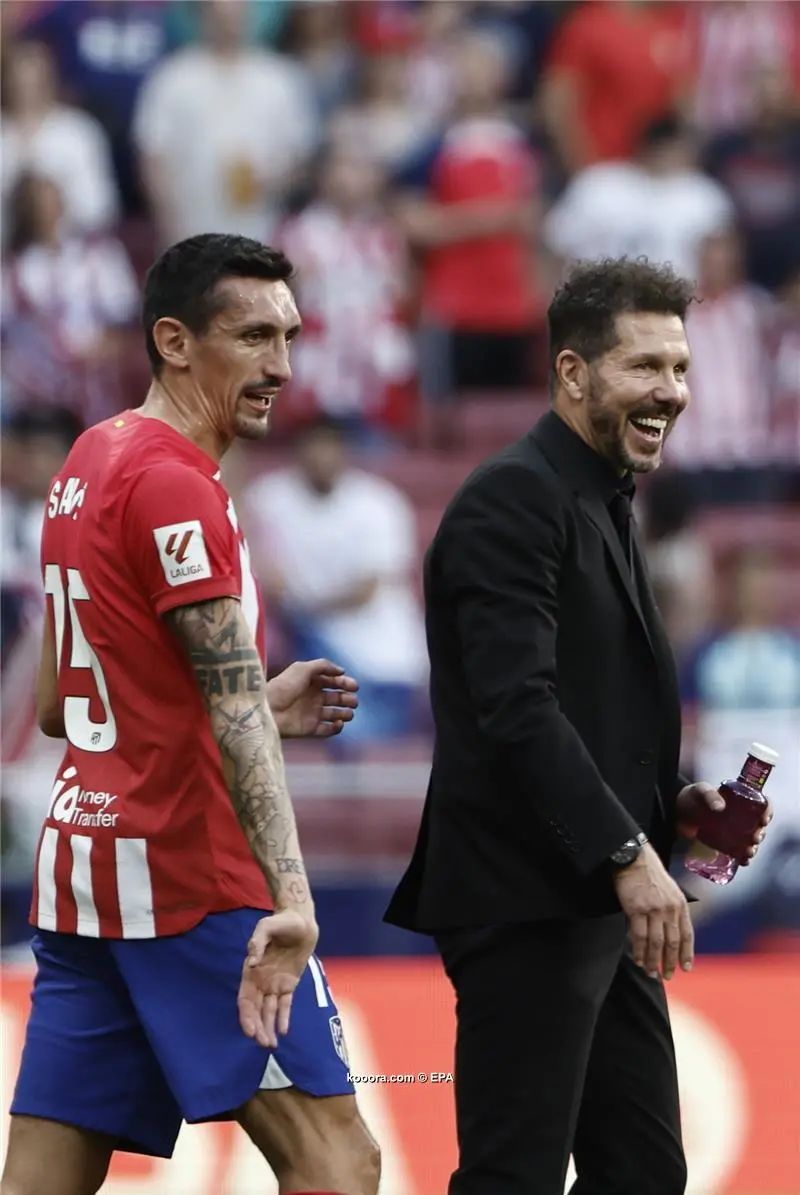 ?i=epa%2fsoccer%2f2023-10%2f2023-10-08%2f2023-10-08-10907740_epa