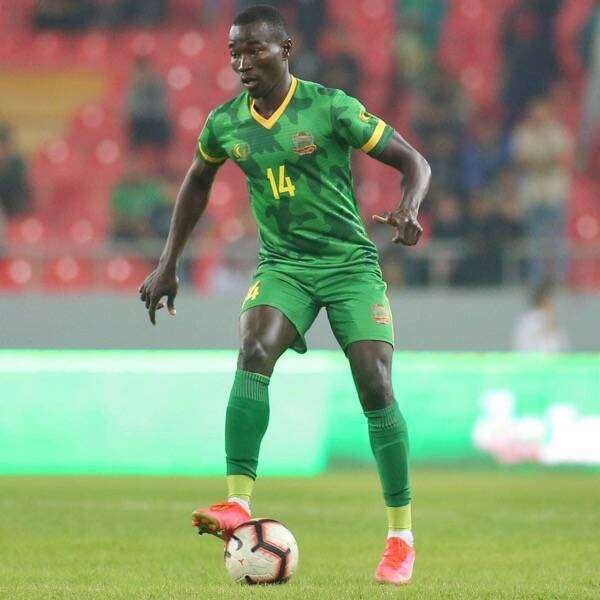 جانب من التعاقدات