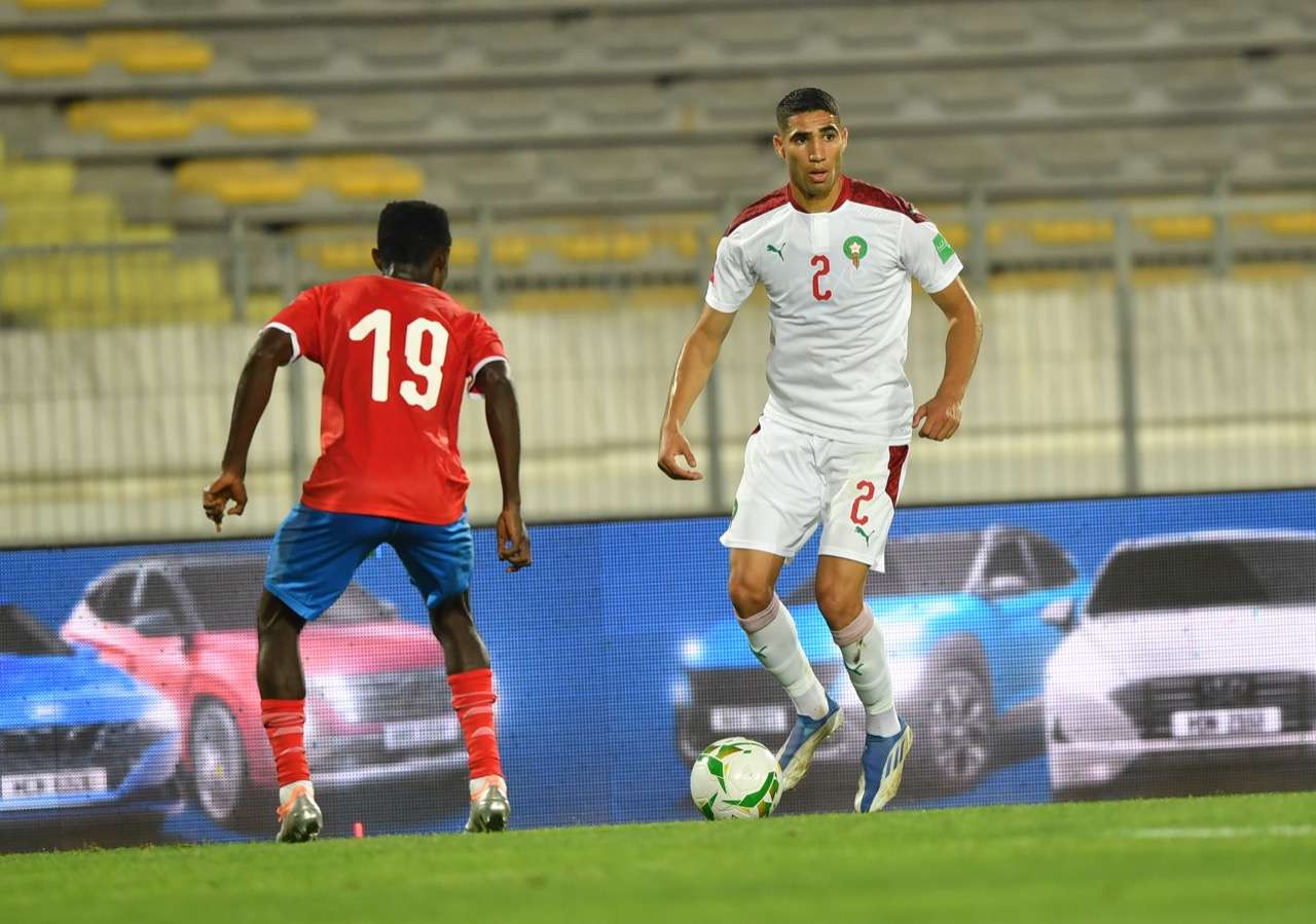 لقاء سابق بين المنتخبين