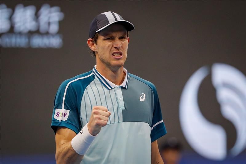 نيكولاس ياري