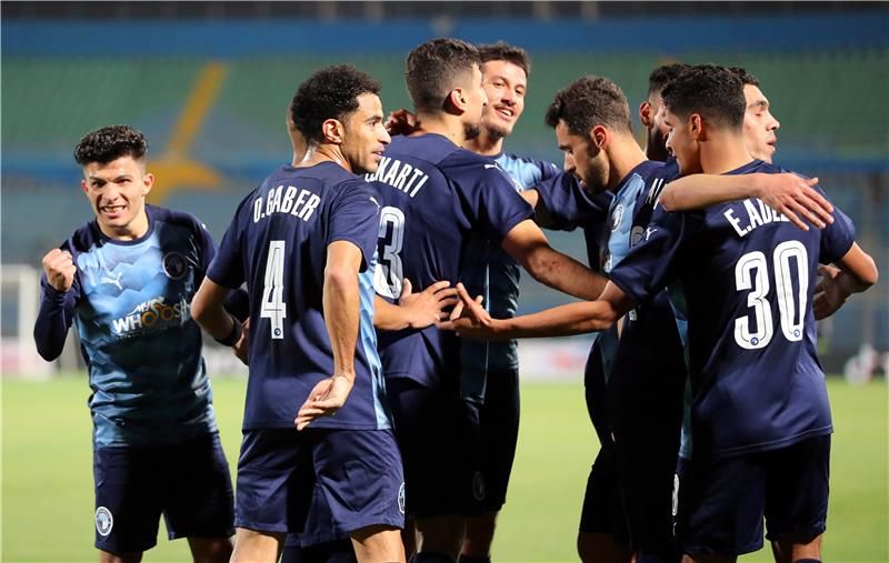 لاعبو بيراميدز