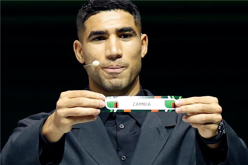 حكيمي من مراسم القرعة