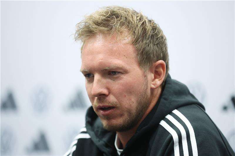 جوليان ناجلسمان