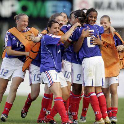 فرحة فرنسية بالتأهل للمباراة النهائية 