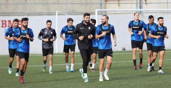 لاعبو العهد