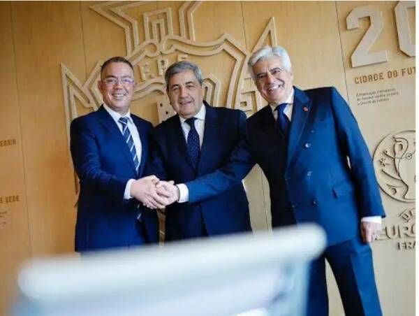 من الاجتماع