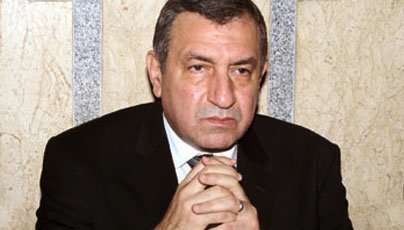 رئيس الوزراء المصري عصام شرف