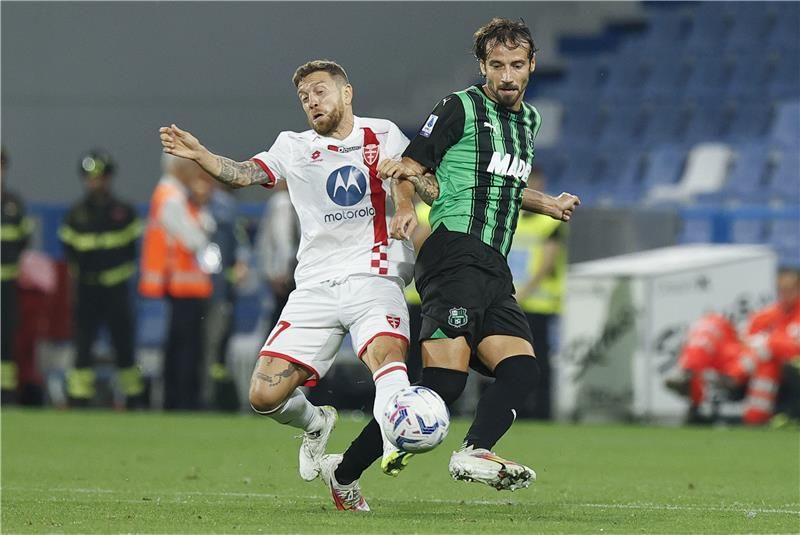 بابو جوميز (جهة اليسار)