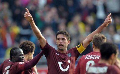 فرحه كريم حقي بإحرازه هدف التعادل