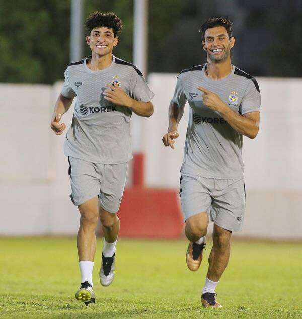 لاعبو القوة الجوية