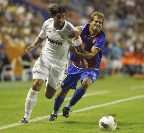 2011-09-18t192644z_01_hjk03_rtridsp_3_soccer-spain_reuters
