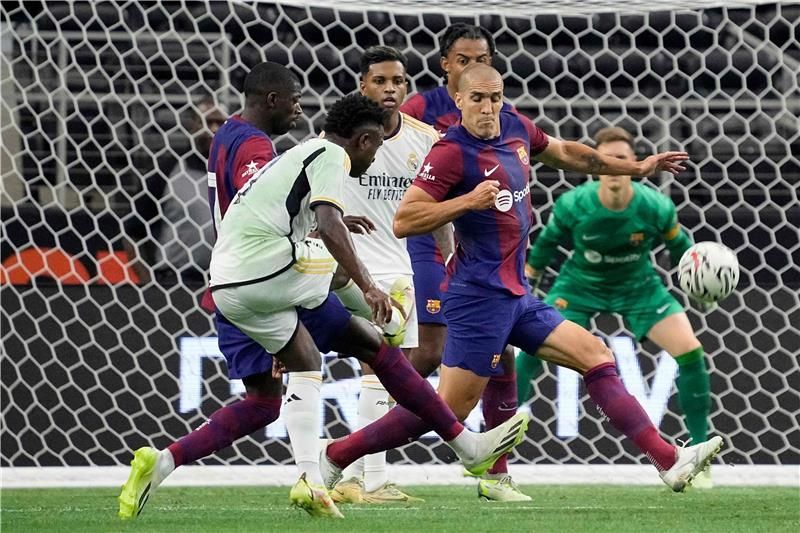 لقاء سابق بين الفريقين