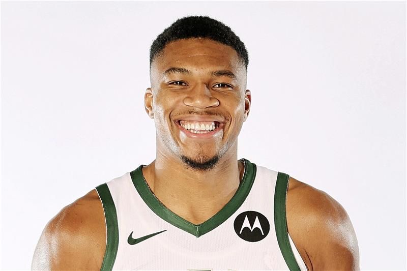 يانيس أنتيتوكونمبو