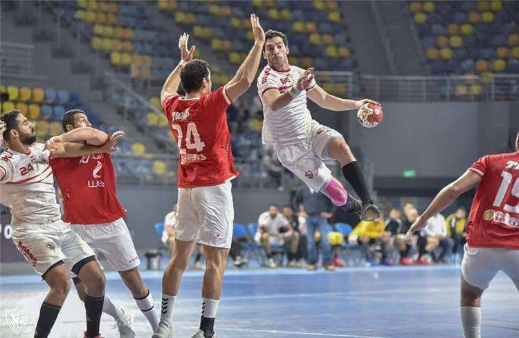 لقاء سابق بين الفريقين