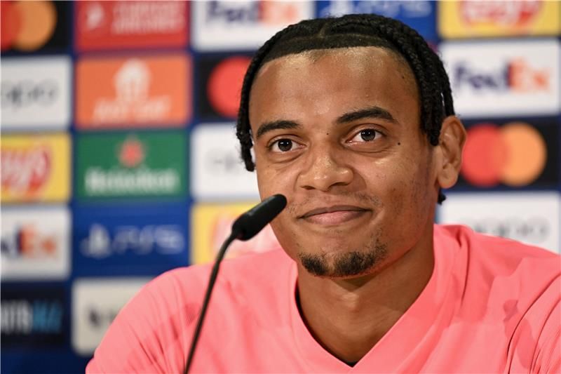 مانويل أكانجي